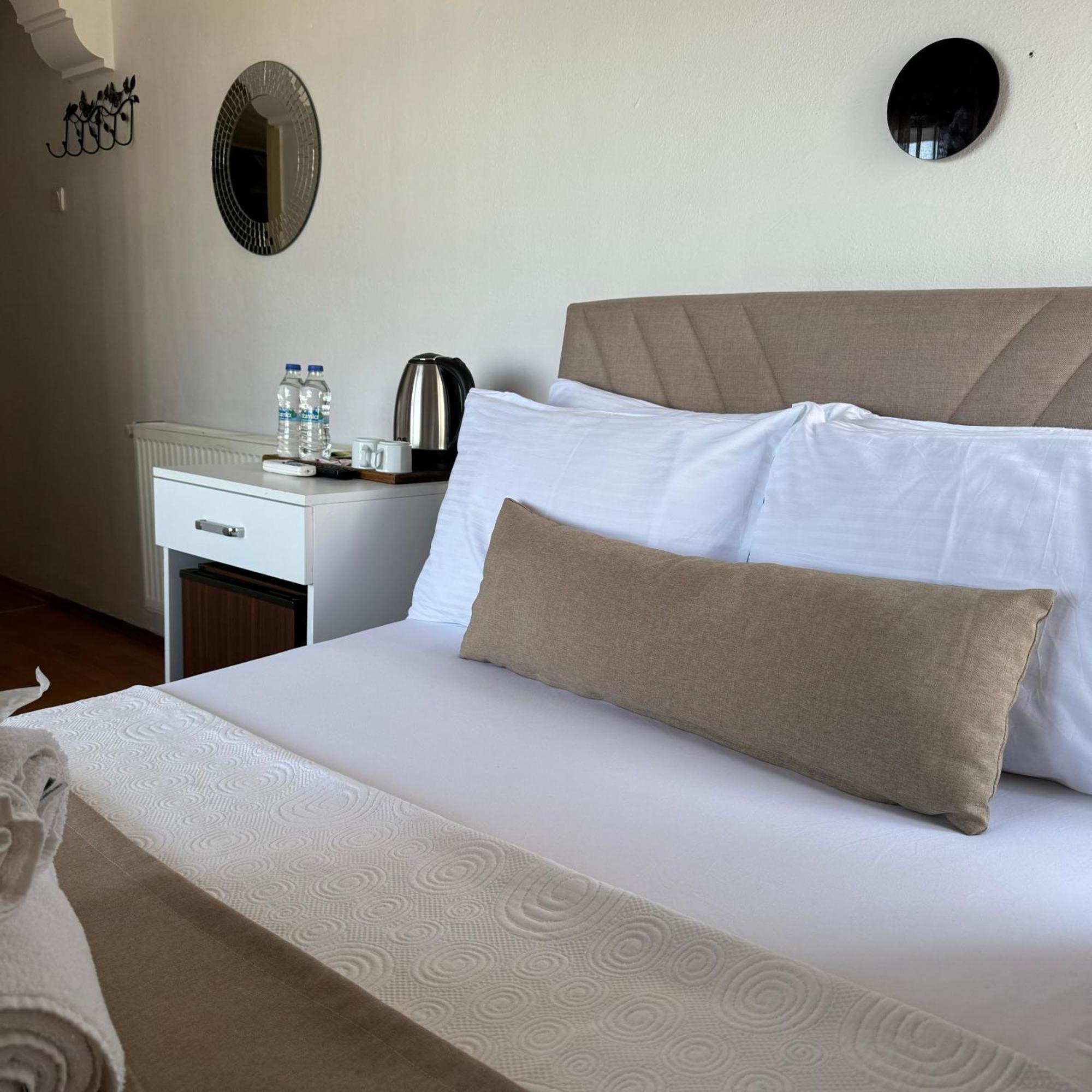 Soezer Otel Ayvalı Kültér fotó
