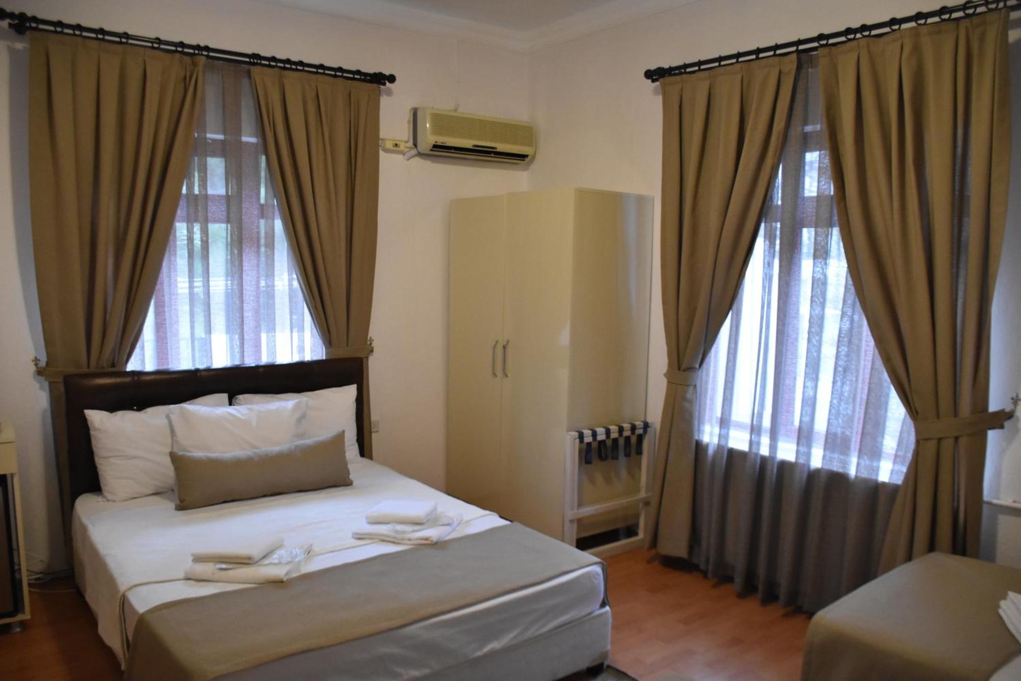 Soezer Otel Ayvalı Kültér fotó