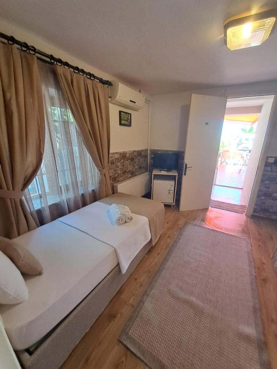 Soezer Otel Ayvalı Kültér fotó